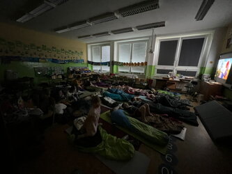 1.B přespání ve škole 
